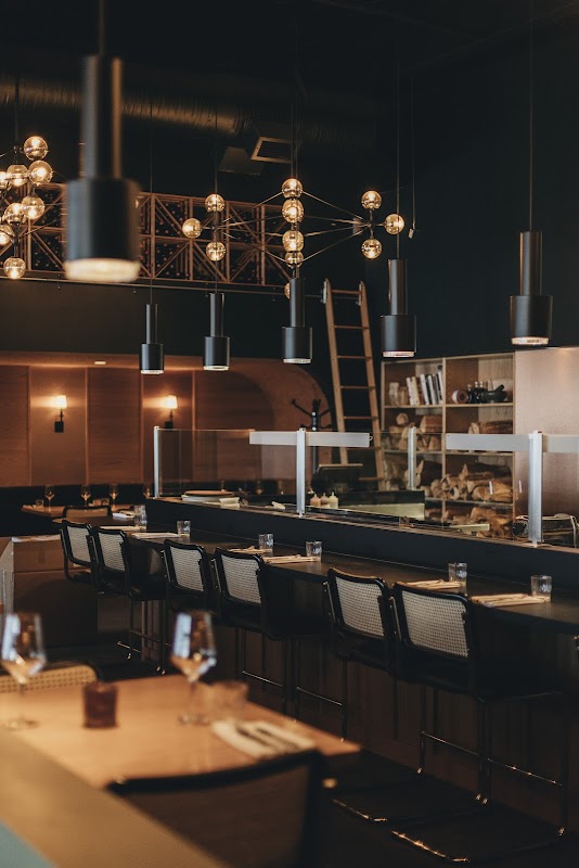 Harth Mozza & Wine Bar, Winnipeg