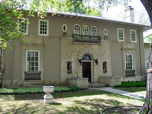 25 Ruskin Row, elegant Italianate-style home built for Nixon John Breen